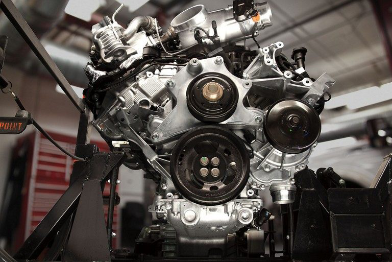 Ford F450 Lariat 6.7L V8 Diesel Engine