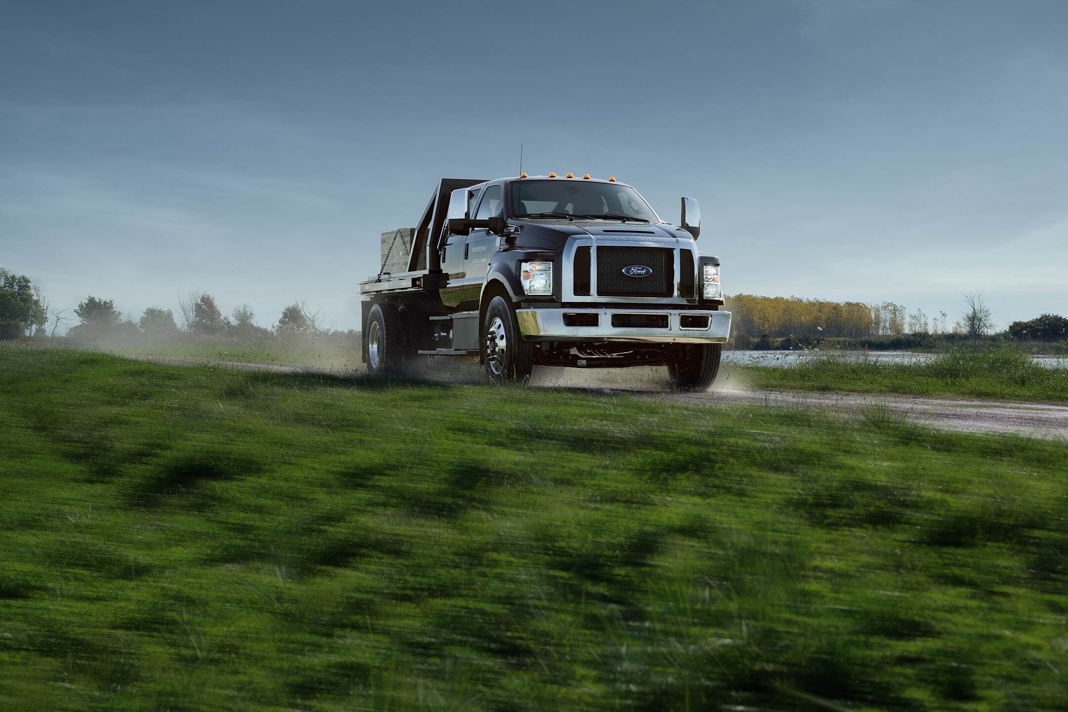 Ford F-650 SD Gas Straight Frame